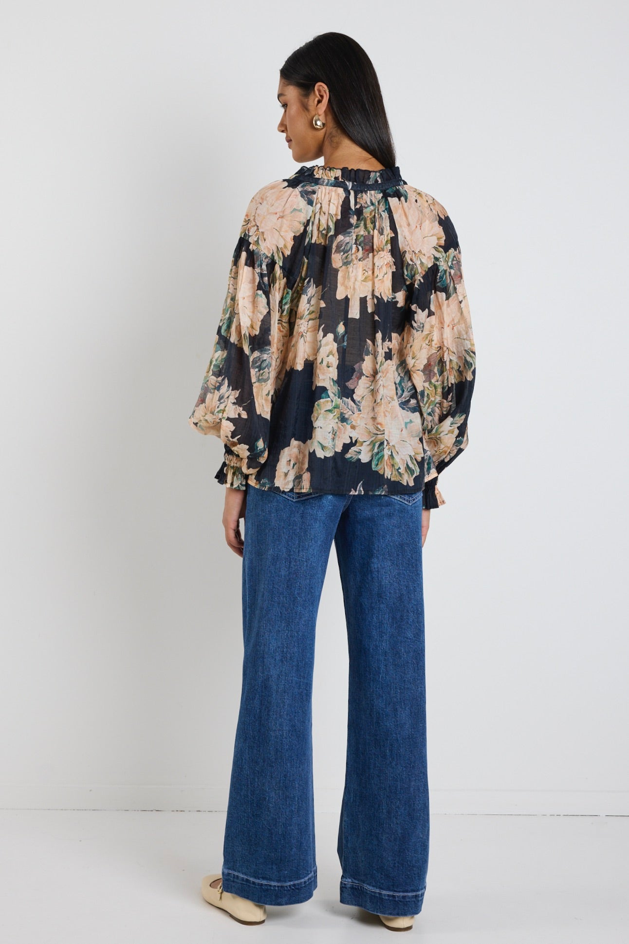 Refined Navy Peach Floral LS Pintuck Top