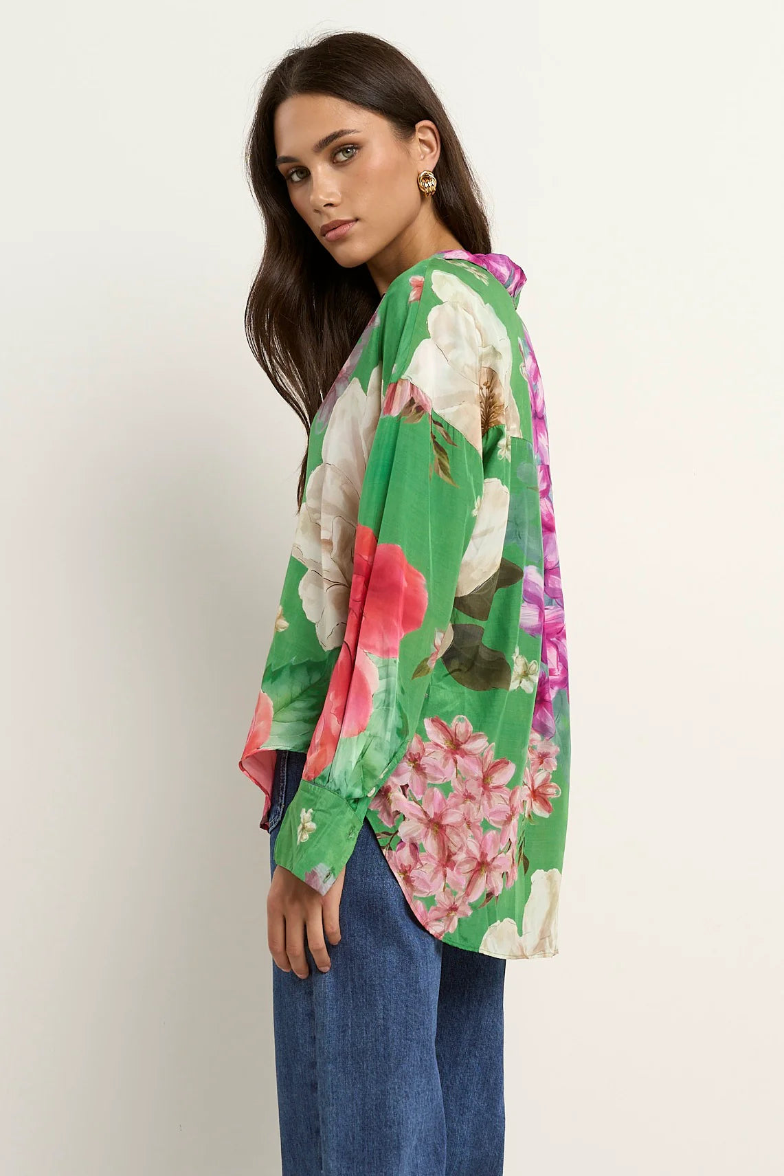 Swipe Apple Floral Oversized Event Shirt