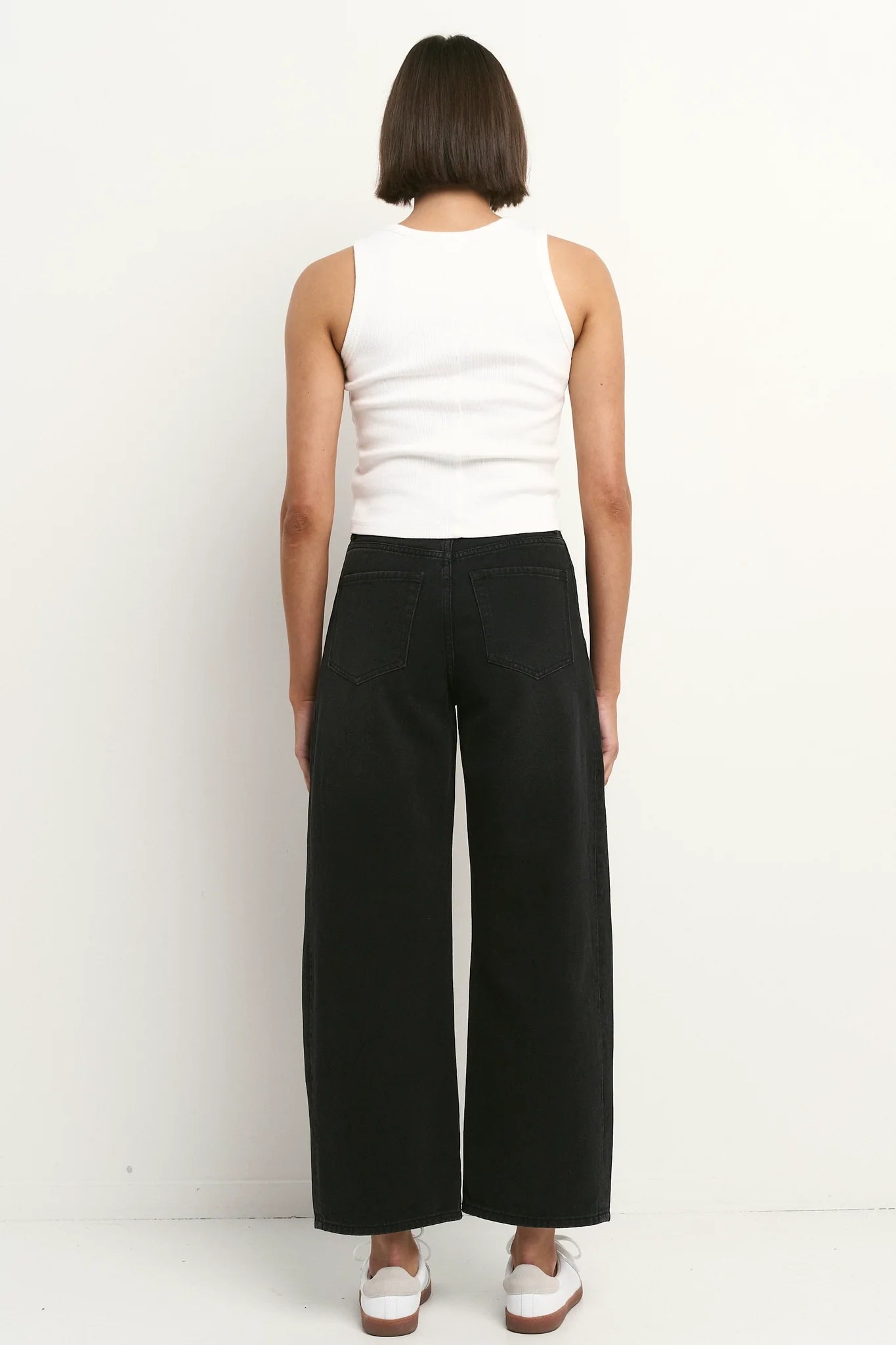 Varsity Black Wash Forward Seam Barrel Jeans