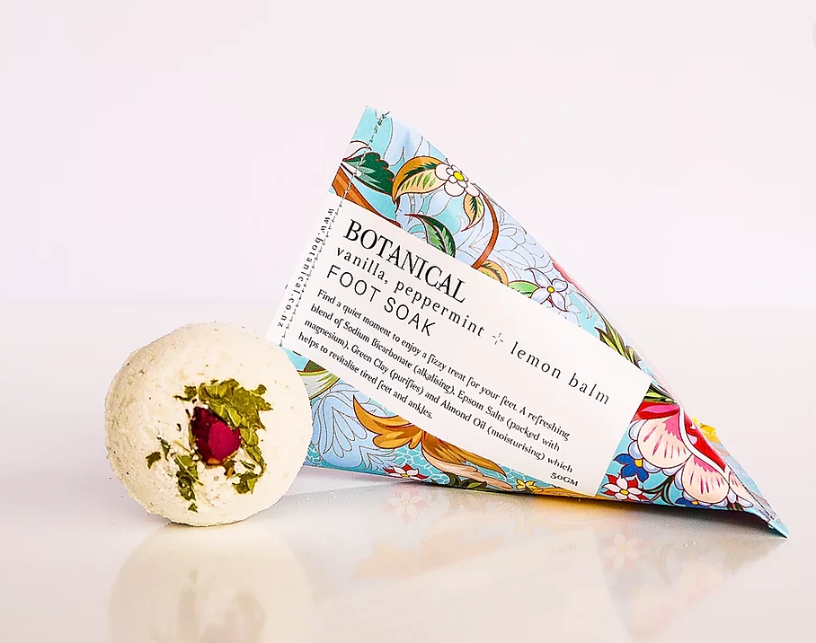 Botanical -Vanilla, Peppermint + Lemon Balm Foot Soak