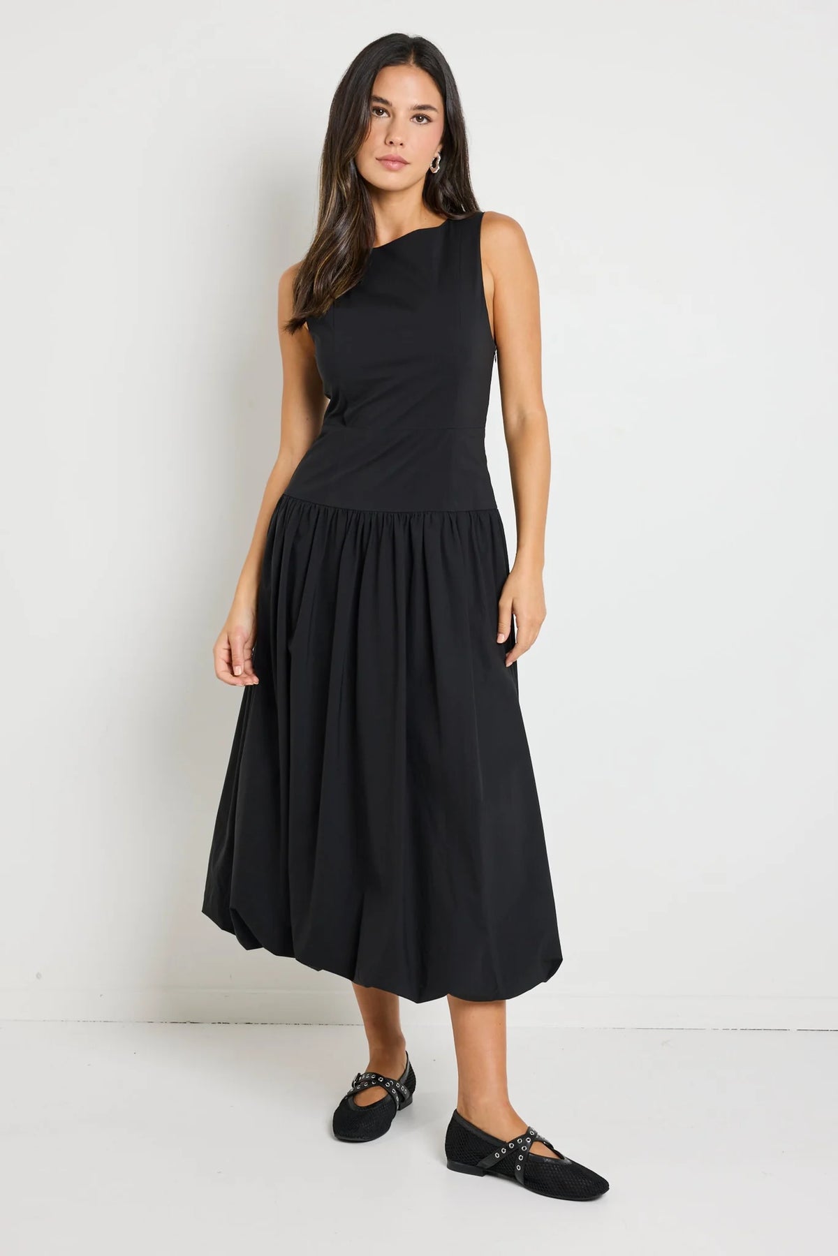 Vigour Black Structured Bubble Midi Dress