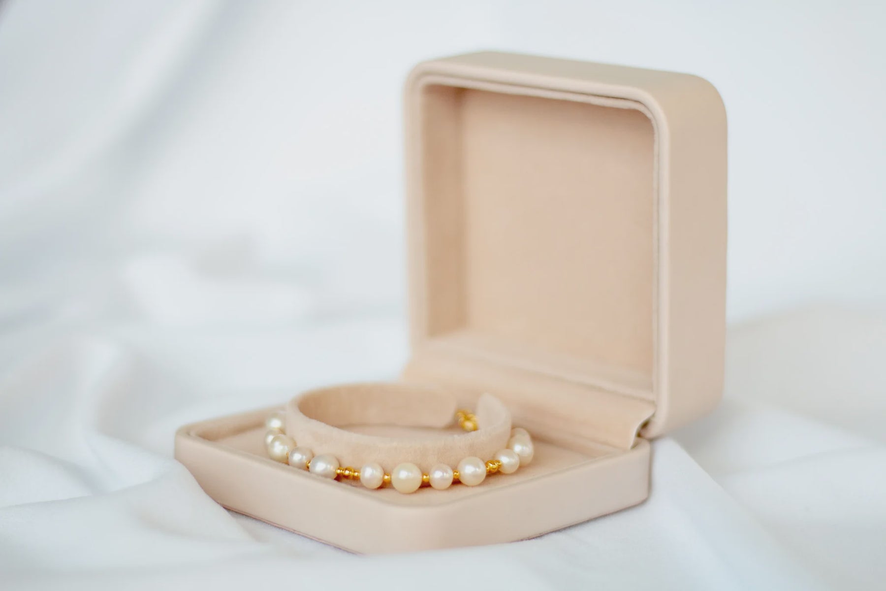 Willow Collective - Chantelle Pearl Bracelet